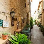 Lejlighed Center, Self Check-in , Wine, Views & Privacy