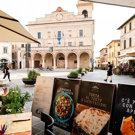 Apartment Le Vie Del Vino, Private Home In Montefalco Old Town Montefalco