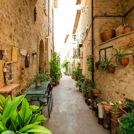 Le Vie Del Vino, Private Home In Montefalco Old Town Apartment *