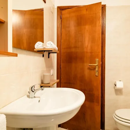 Le Vie Del Vino, Private Home In Montefalco Old Town Apartment