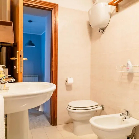 Apartment Le Vie Del Vino, Private Home In Montefalco Old Town